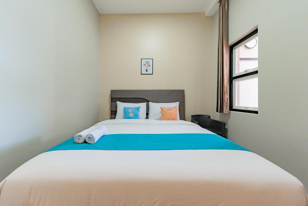 Sans Hotel Berau Square Tanjung Redep Esterno foto